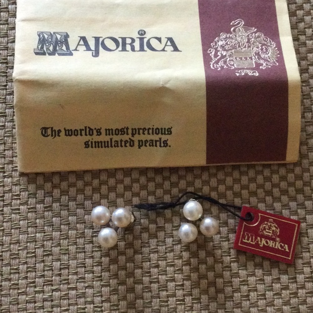 Studs. Chic .Majorica pearl earrings